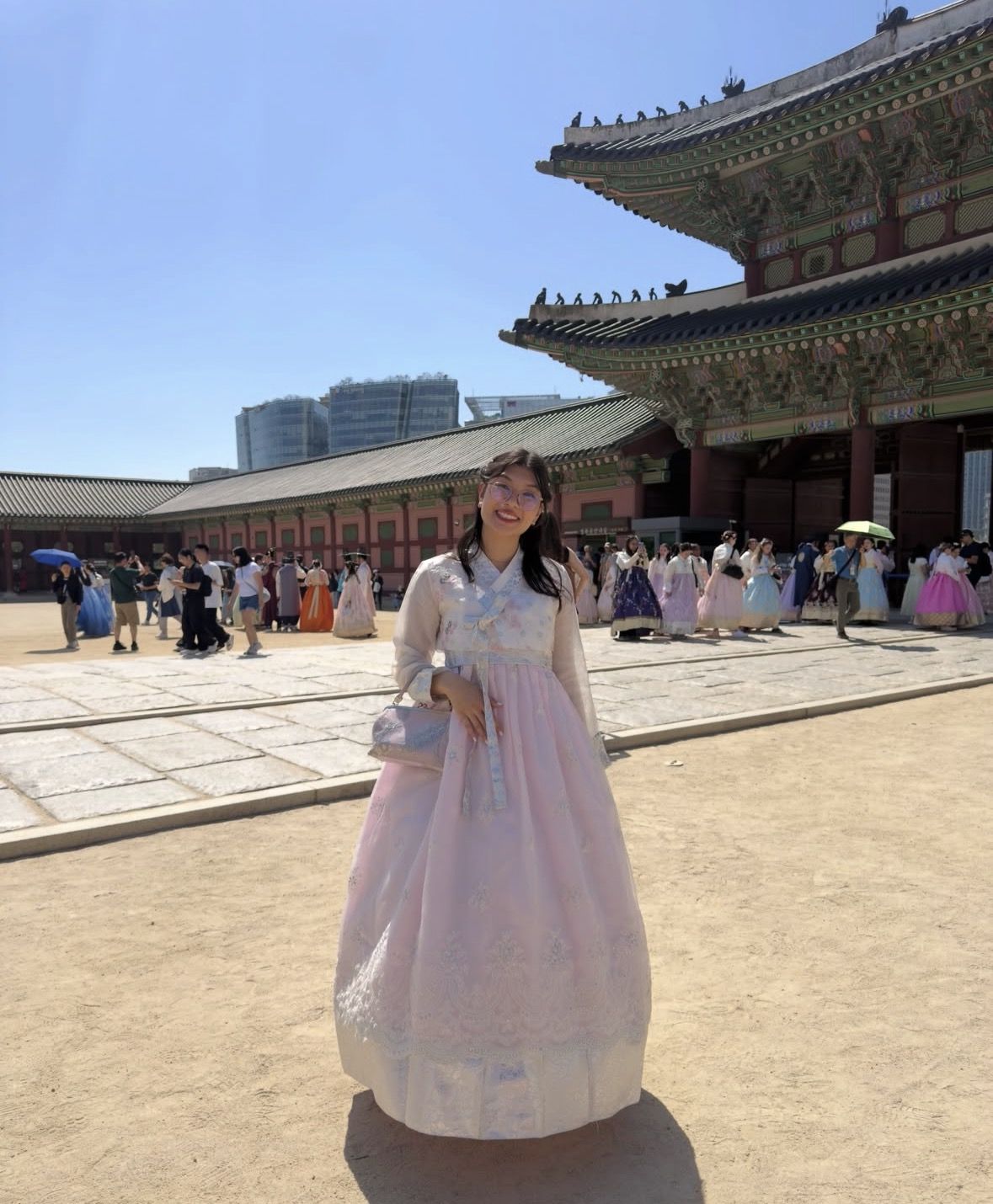 Seoul: Gyeongbok Palace, Hanok Village, and Gwangjang Tour